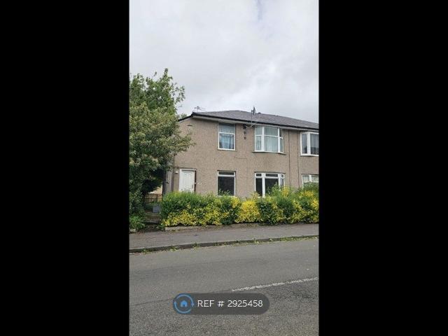 Curtis Avenue, Glasgow G44, 3 bed flat to rent, £1,200 pcm | PrimeLocation