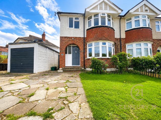 Curtis Road, EPSOM KT19 4 bed semi detached house to rent £2,850 pcm £658 pw