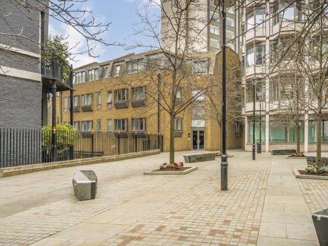 Curzon Square, Mayfair W1J, 2 bed flat to rent, £9,100 pcm | PrimeLocation