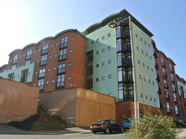 Curzon Place, Gateshead, NE8 2 bed apartment to rent £995 pcm £230 pw