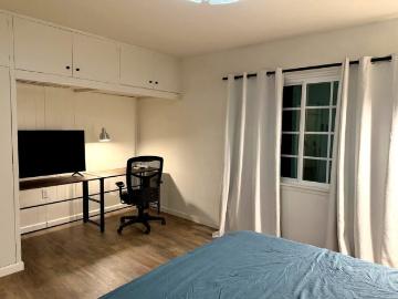 Santa Clara County, California, USA - Equipped kitchen