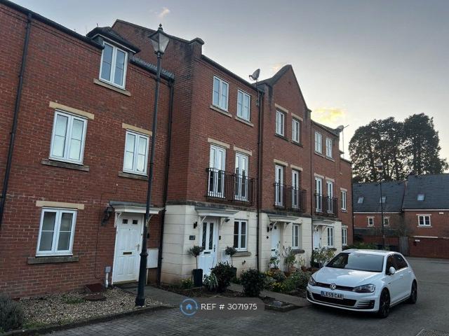 Curie Mews, Exeter EX2, 4 bed terraced house to rent, £2,860 pcm | PrimeLocation