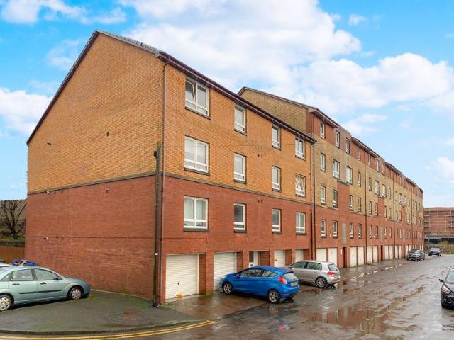 Curle Street, Glasgow, G14 0SA, United Kingdom | 2 bed duplex for rent #17625285 | Rentberry