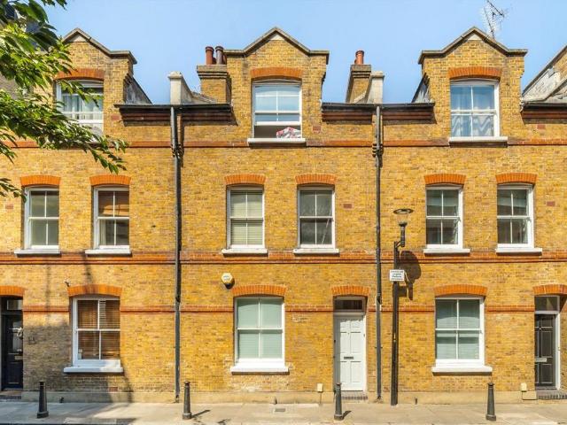 Curlew Street, Shad Thames 3 bed detached house to rent £4,500 pcm £1,038 pw