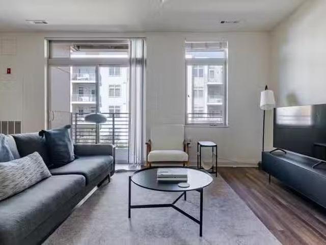 Currents on the Charles, 36 River St, Bleachery 2 Bedroom.