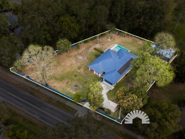 Custom Acreage Luxury and Poolside Living