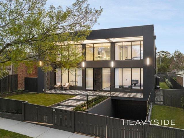Custom Built Family Living in a Peaceful Mont Albert Court