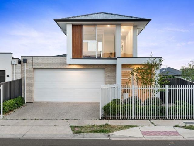 Custom Built Luxury In A Postcode Of Coastal Privilege