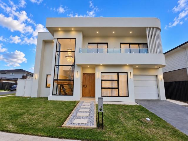 Custom Built Luxury | Sophisticated Design | Exceptional Family Living
