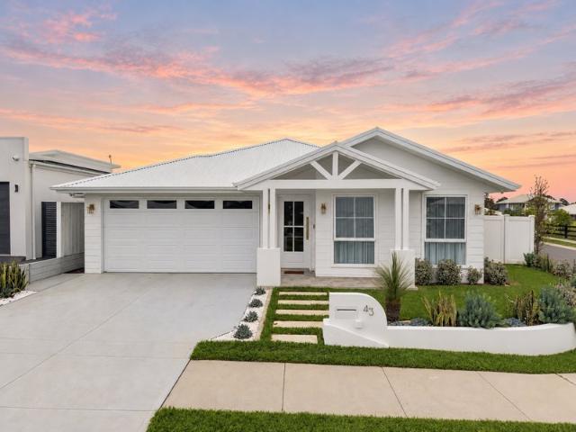 Custom Built Masterpiece on 502.4m2!