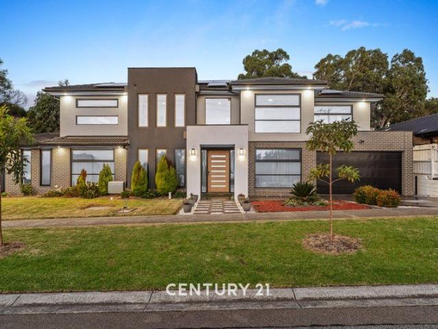 Custom Designed, Modern Living, Prime North Side Position!