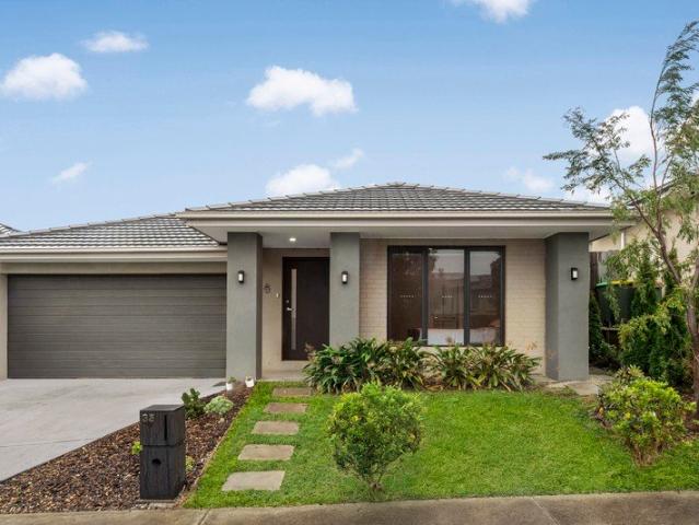 Custom Family Living with a North Facing Backyard in Award Winning Olivine Estate