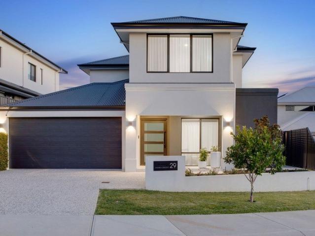 CUSTOM LIVING, CLEVERLY CONSIDERED