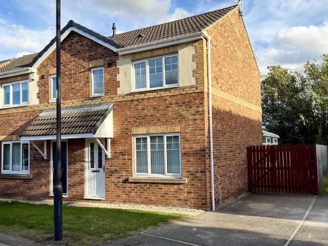 Cusworth Grove, Rossington, Doncaster DN11, 3 bed semi detached house to rent, £1,000 pcm | PrimeLocation