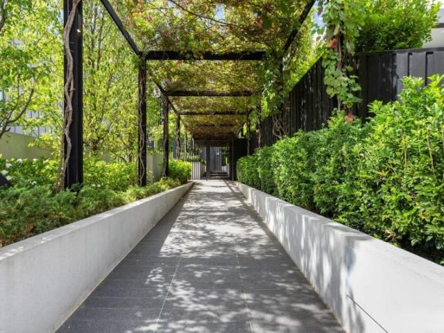 Cutting Edge Architecture Designed for Effortless Liveability