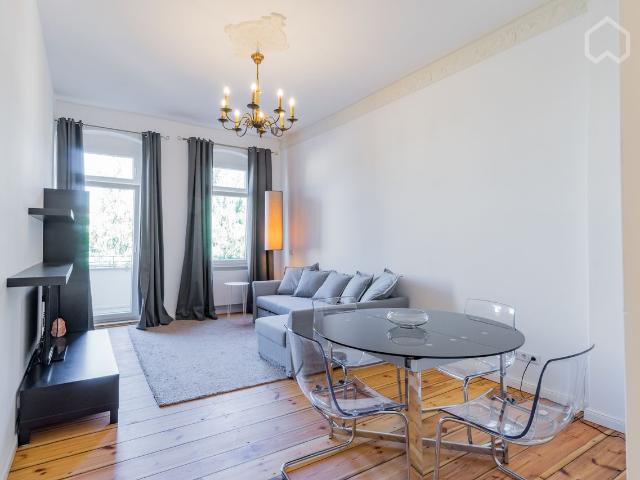 Cute, modern, bright flat in center of Reinickendorf, Berlin Amsterdam Apartments for Rent
