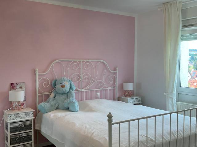 Cute, new home in Jena