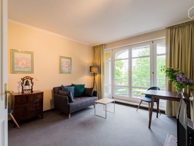 Cute & amazing home in Pankow with a sunny balcony, Berlin Amsterdam Apartments for Rent