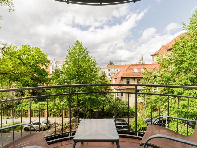 Cute & amazing home in Pankow with a sunny balcony, Berlin Amsterdam Apartments for Rent