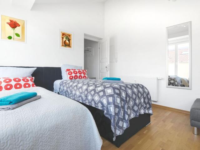 Cute, amazing Studio Penthouse with Terace Mitte, Berlin Amsterdam Apartments for Rent
