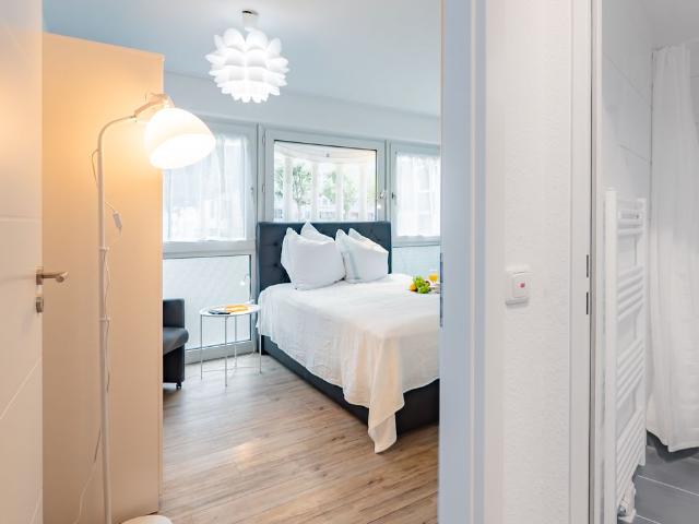 Cute and bright flat Aachen, Aachen Amsterdam Apartments for Rent