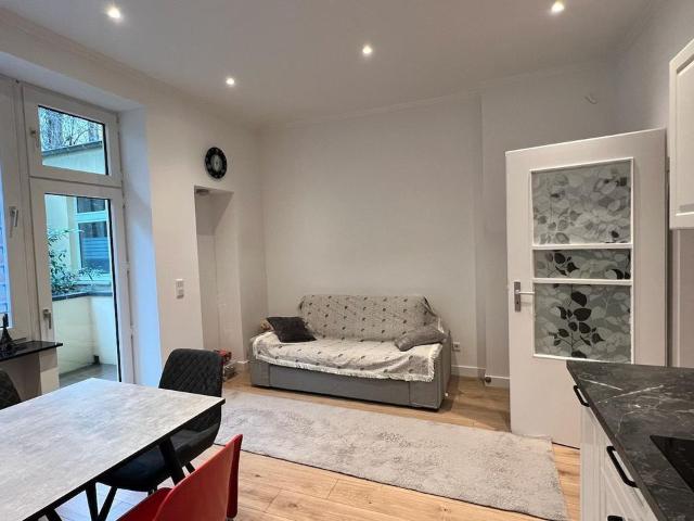 Cute and charming studio Düsseldorf, Dusseldorf Amsterdam Apartments for Rent