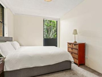 Cute and Cosy One Bedroom Apartment with Parking