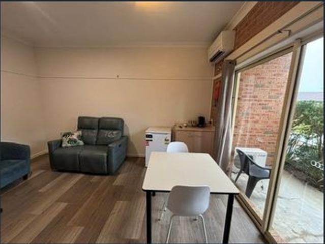 Cute and furnished one bed unit