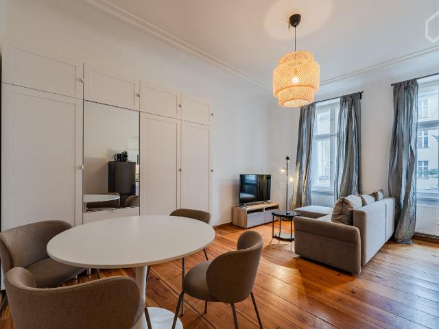 Cute apartment with nice neighbours, Berlin Amsterdam Apartments for Rent