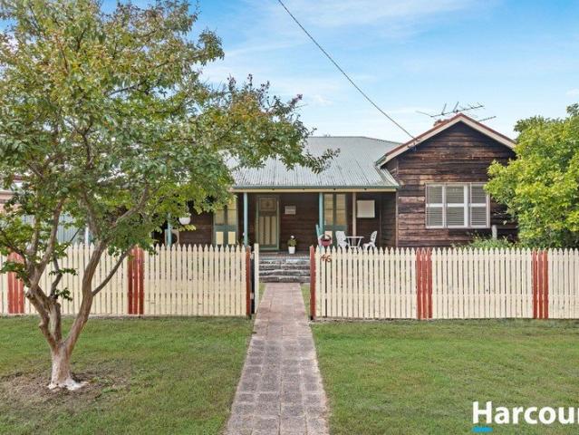 Cute, Charming, Commercial & Residential Opportunity