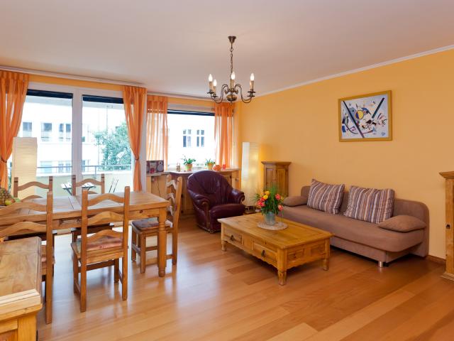 Cute, charming flat great view!