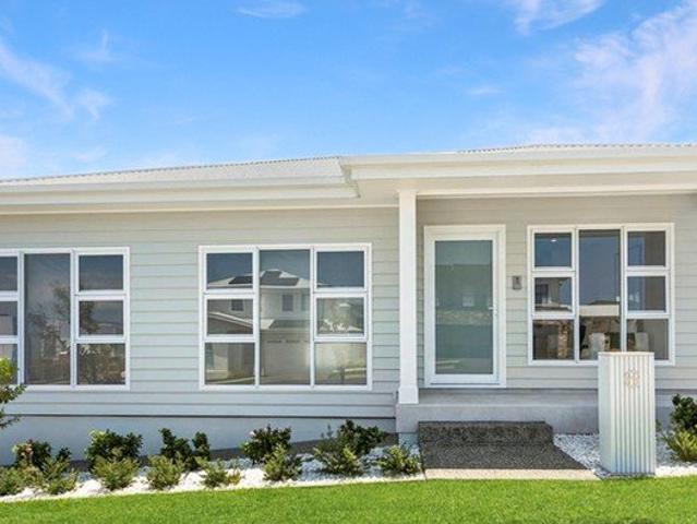 Cute Cottage, Convenient location. Coming Soon!