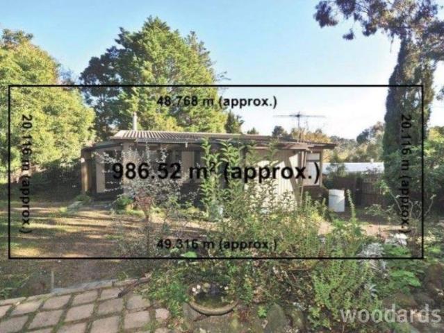 Cute Cottage with Loads of Potential to develop!