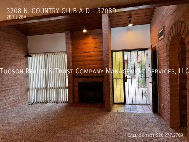 2 Bed 2 Bath On Country Club