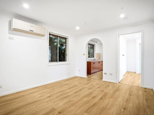 Cute & Cozy Granny Flat! Water Included