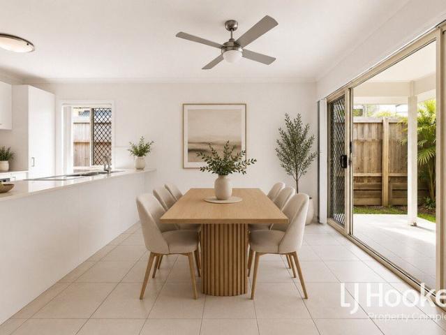 Cute & Cozy Established Locale Quiet Street & Close to Parks