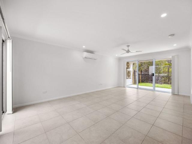 CUTE & EASY CARE LIVING IN TANNUM BLUE
