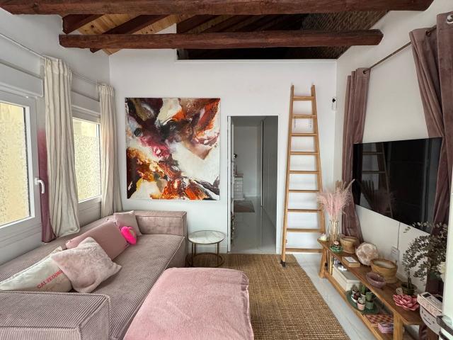 Cute penthouse in Madrid, Madrid Amsterdam Apartments for Rent