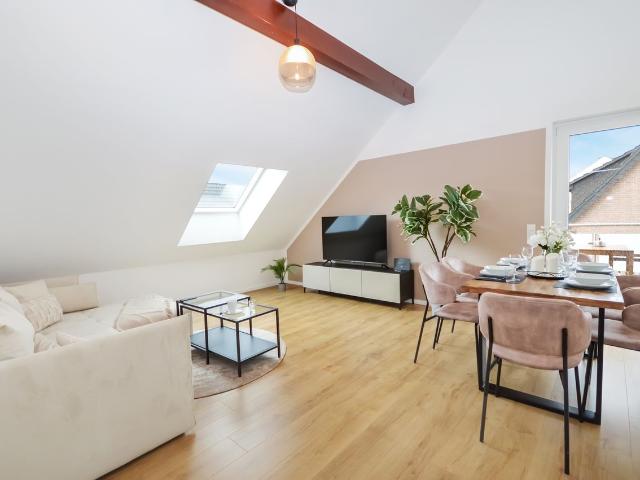 Cute studio in Bielefeld, Bielefeld Amsterdam Apartments for Rent