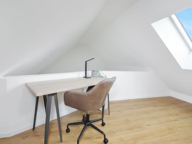 Cute studio in Bielefeld, Bielefeld Amsterdam Apartments for Rent