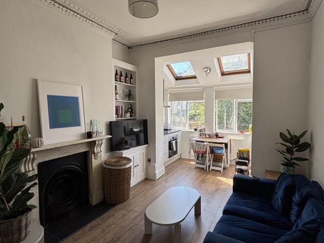 Cute 1 bed Clapham common flat short stay
