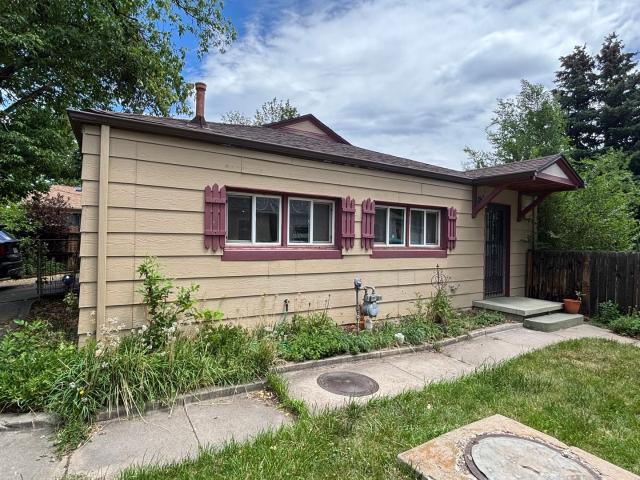 Cute 1 bedroom, 1 bathroom cottage in the heart of downtown Colorado Springs!