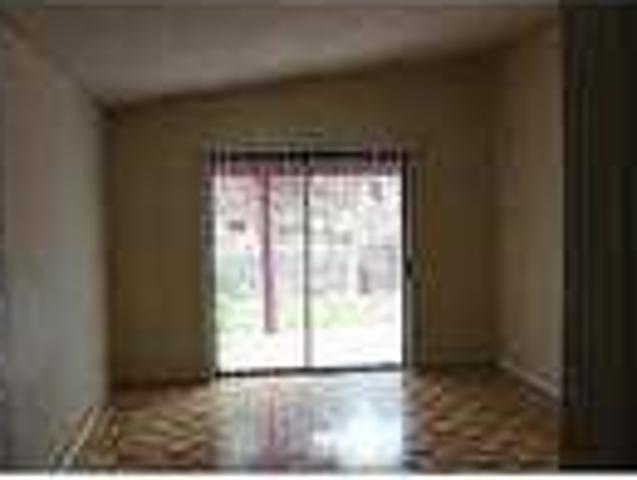 Cute 2 bedroom 2 bathroom Home 55 Community
