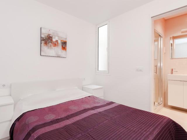 Cute 2 bedroom flat in El Raval