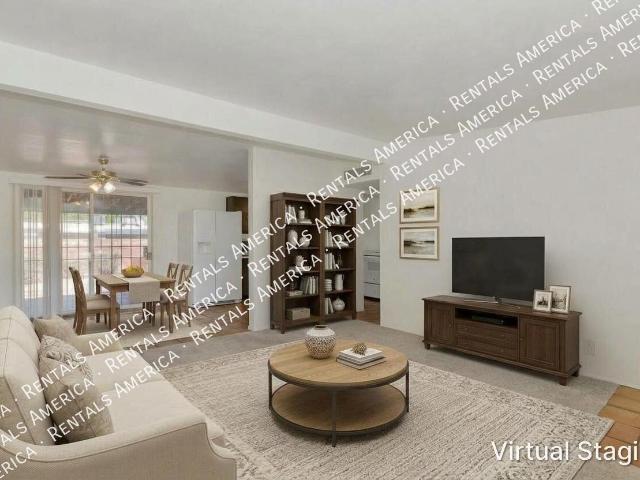 Cute 3 bedroom/2 bath with huge yard!