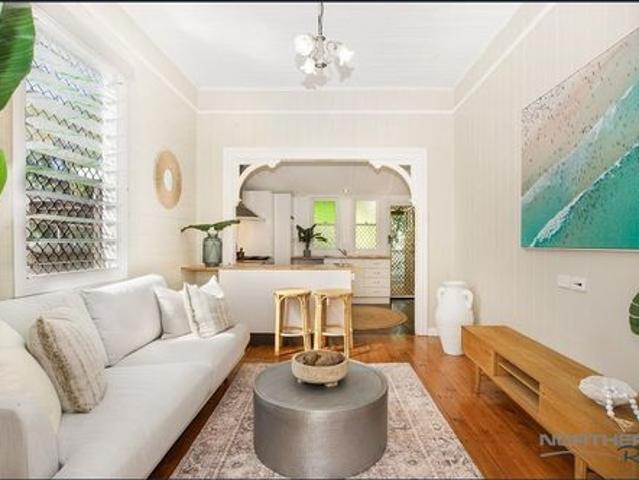 Cutest Cottage | Entertainers Dream
