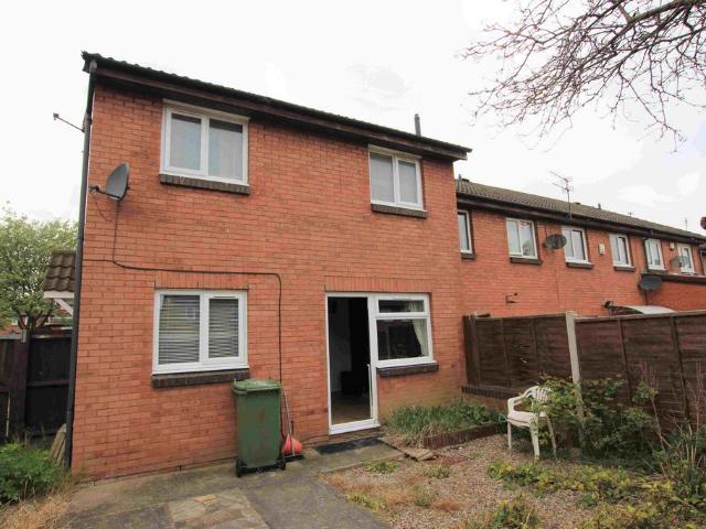Cuthbert Close, Thornaby 1 bed semi detached house to rent £510 pcm £118 pw