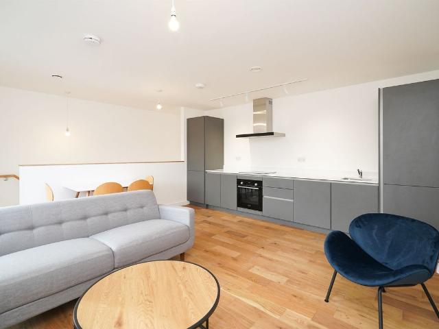 Cutlers Gardens, Sheffield S3, 2 bed flat to rent, £1,300 pcm | PrimeLocation