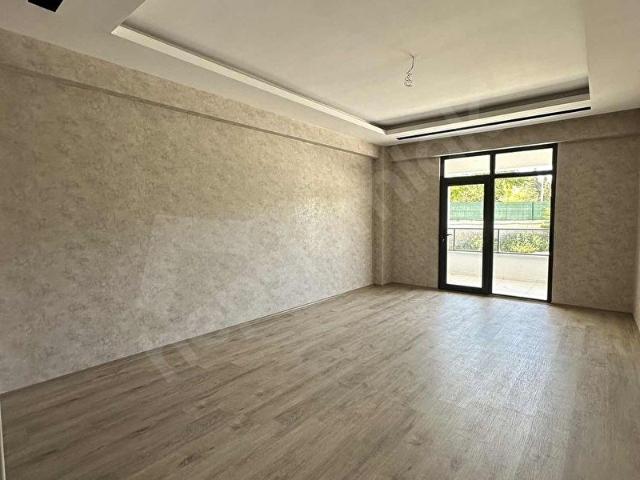 CVS DEN YELDA PARKA CEPHE 3+1 YÜKSEK GİRİŞ SATILIK DAİRE