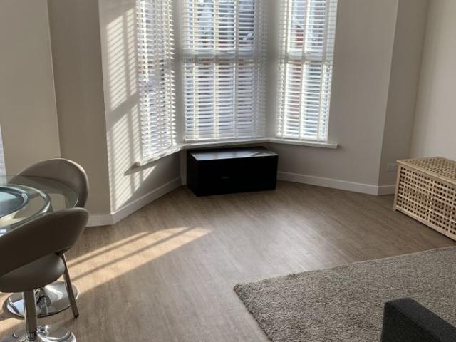 Cymmer Street, Cardiff CF11, 2 bed maisonette to rent, £1,100 pcm | PrimeLocation